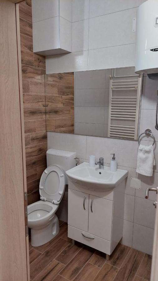 Apartmani Abbazia บันยาลูกา ภายนอก รูปภาพ