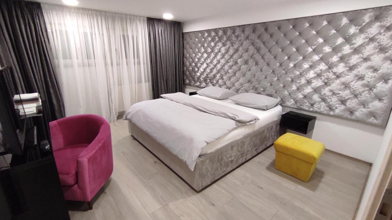 Apartmani Abbazia บันยาลูกา ภายนอก รูปภาพ