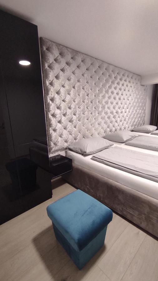 Apartmani Abbazia บันยาลูกา ภายนอก รูปภาพ